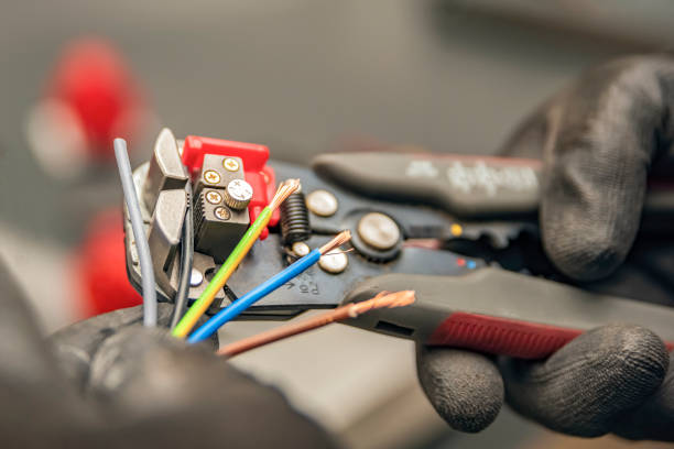 Best Local Electrician Companies  in Maricopa, CA